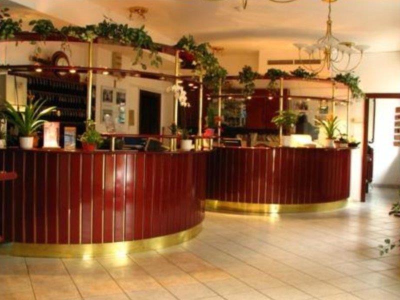 Hotel Polus Budapeste