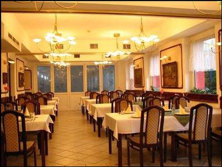 Polus 3* Budapeste