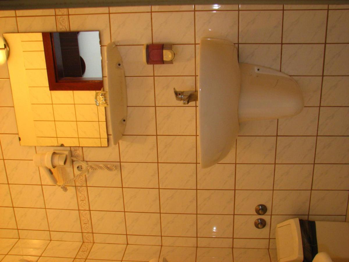 Polus 3* Budapeste